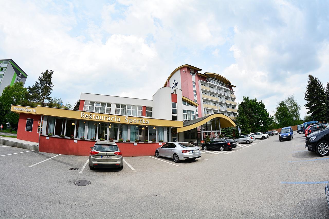 Alexandra Sport Hotel Púchov Buitenkant foto